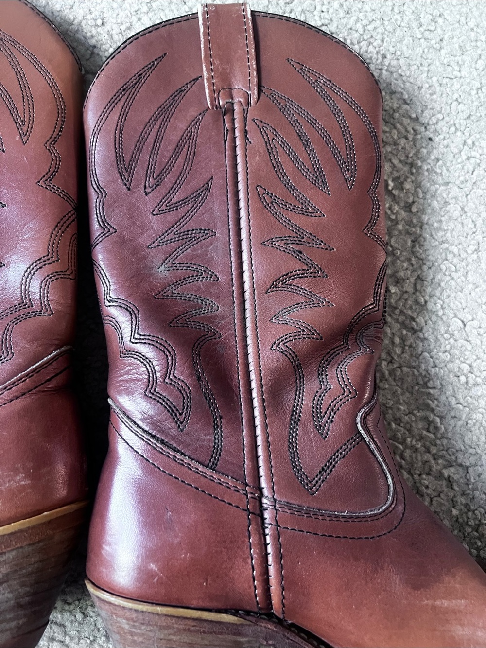 Western Cowboy Boots in Rich Chestnut Brown